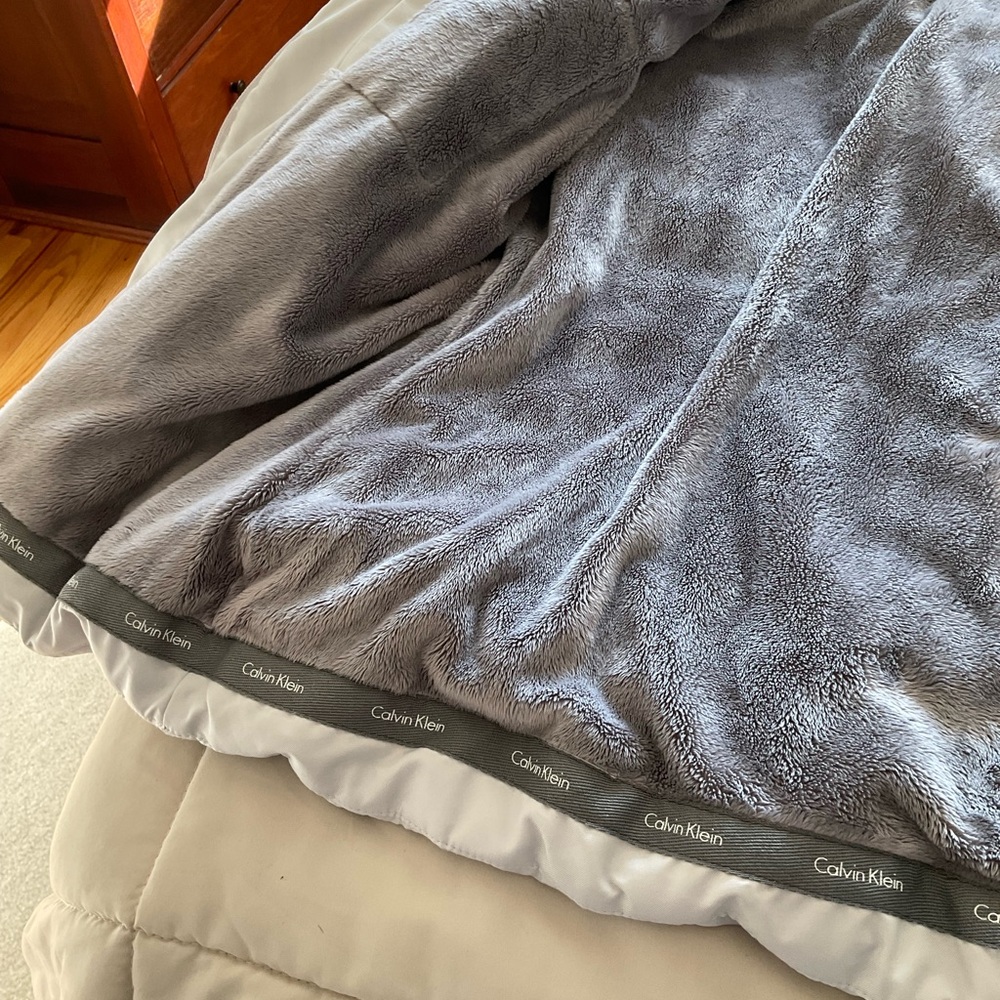 NWOT-Calvin Klein Gray Quilted Puffer Jacket High Collar - Picture 11 of 12
